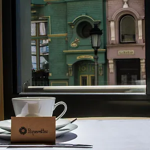 https://villa-les-paquerettes.hotelsghent.com